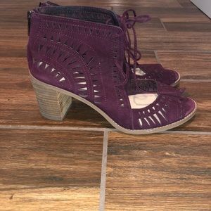 Vince Camuto Tarita heels